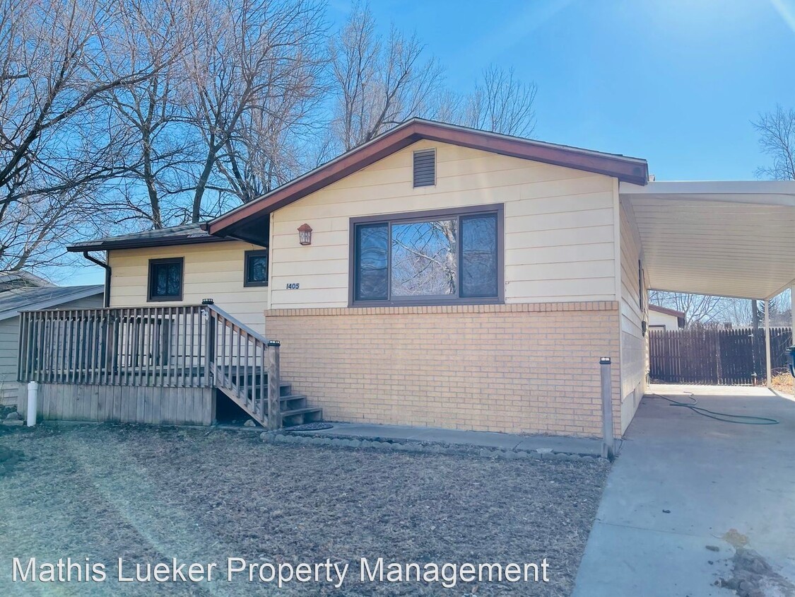Foto principal - 3 br, 2 bath House - 1405 W. 17th