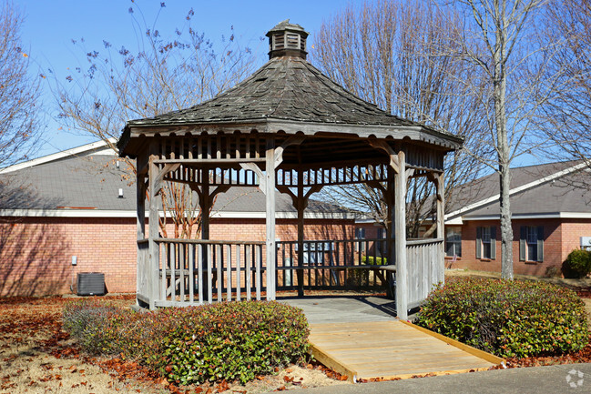 Building Photo - Westport Apartments