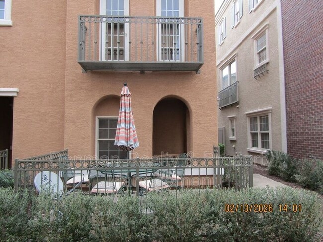 Foto del edificio - 2626 S Key Biscayne Dr