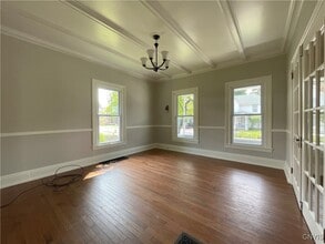 Building Photo - 125 East Ave