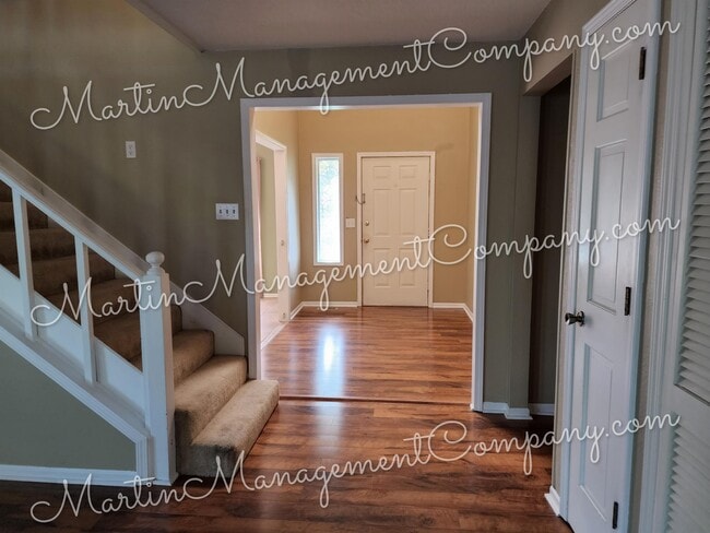 Building Photo - 5900 Apple Ridge Rd