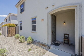 Building Photo - 3022 E Donner Dr