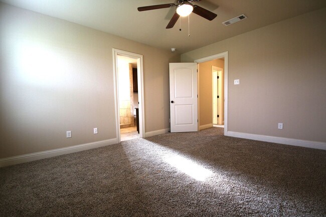 Foto del edificio - Little Piece of HEAVEN~3/2.5 Home w/ Open ...