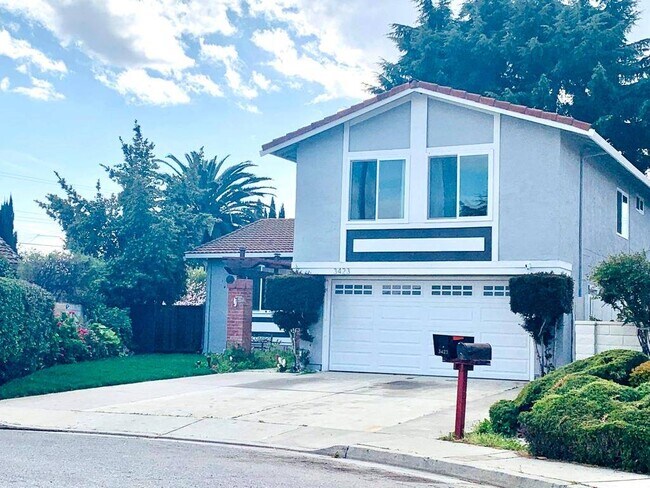 Building Photo - 3423 Woodside Ct