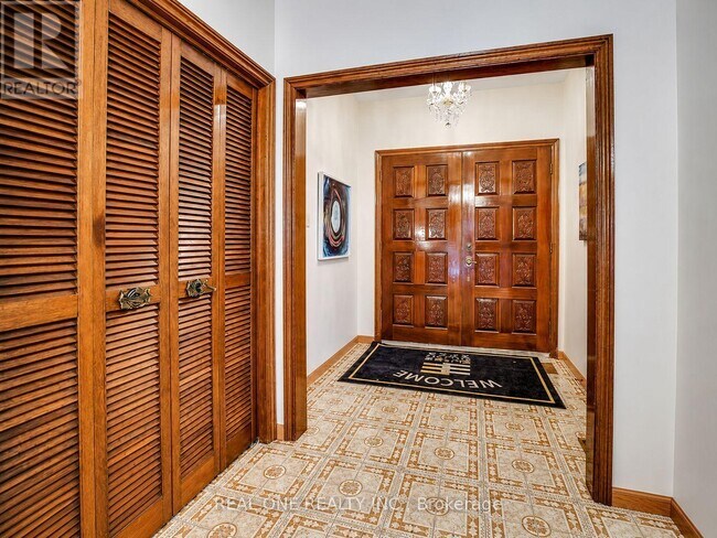 Building Photo - 2531 Cynara Rd