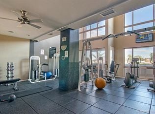 Building Photo - Stylish Coastal Living: Spacious 1BD with ...