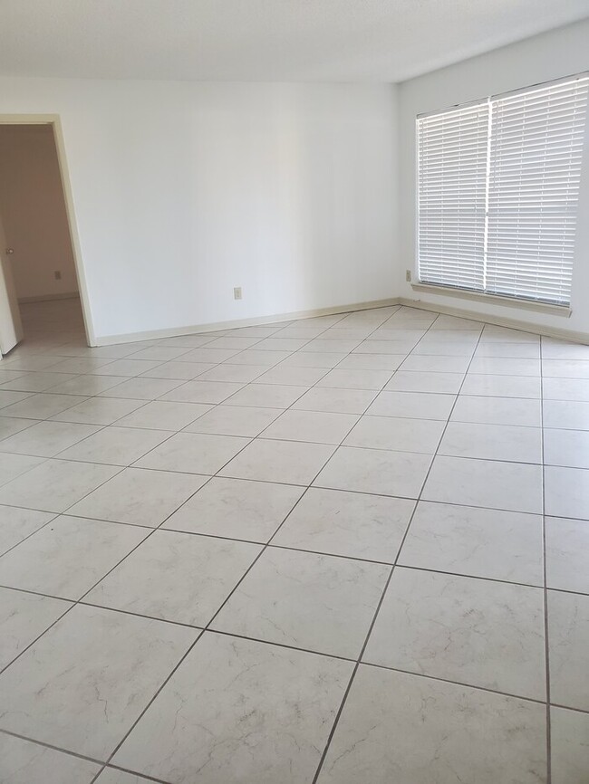 Building Photo - 5618 Gary Player Cir