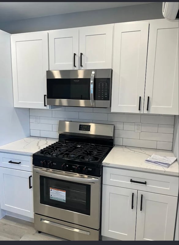 Foto del edificio - 5847 Willows Ave