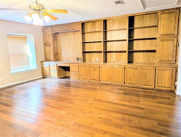 Building Photo - 2100 N Rough Creek Ct