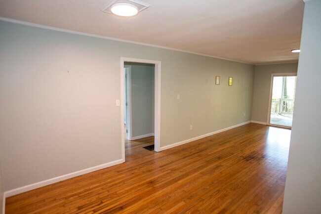 Foto del edificio - 230 Habersham Way