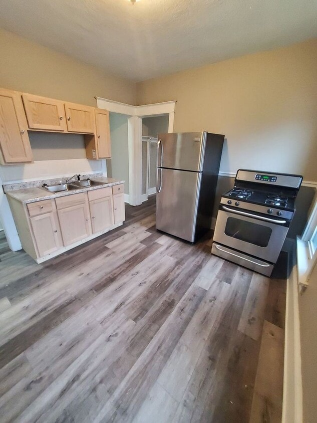 Primary Photo - 2709 W Wright St