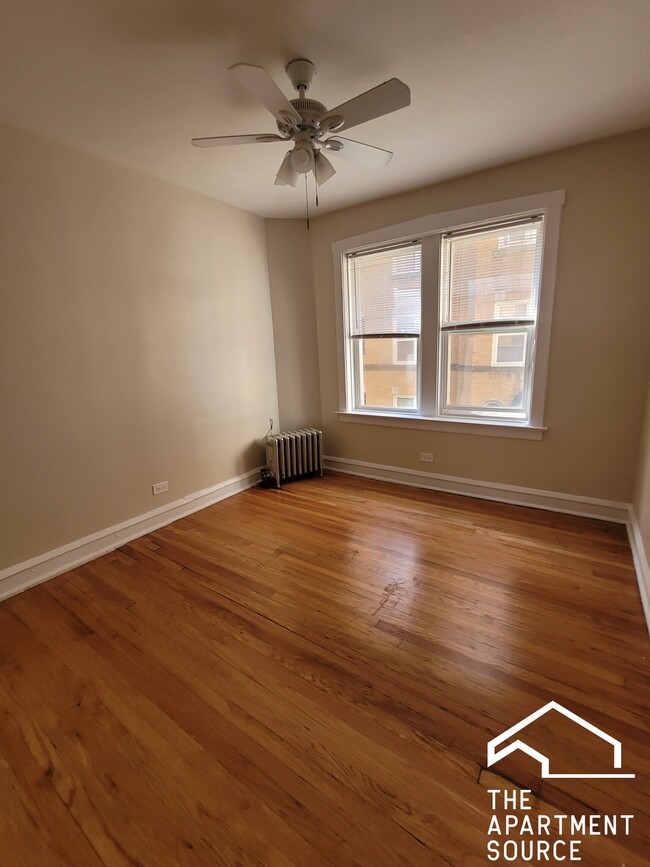Building Photo - 5028 N Springfield Ave