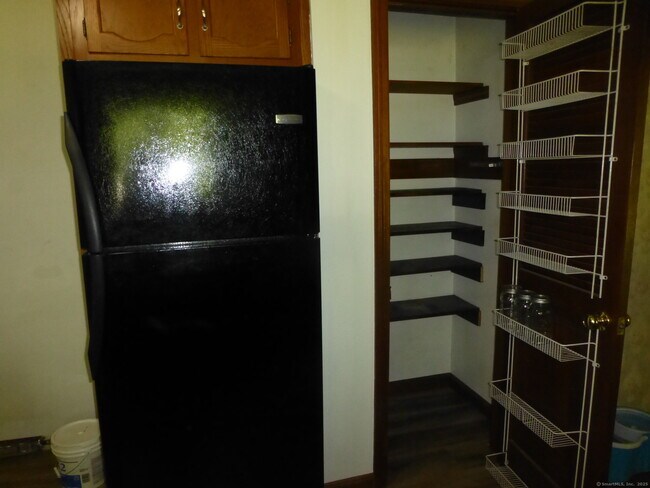 Foto del edificio - 35 Tarbox Rd