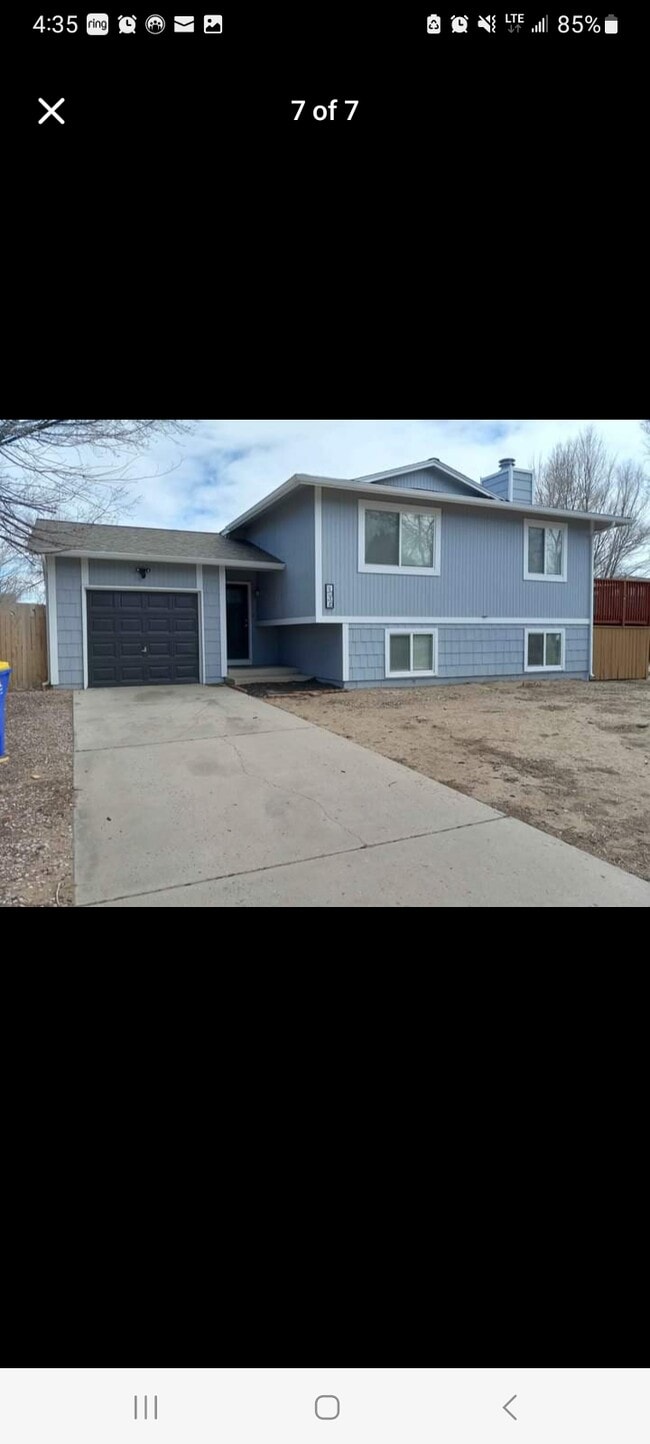 Foto del edificio - 3136 Moonbeam Cir S