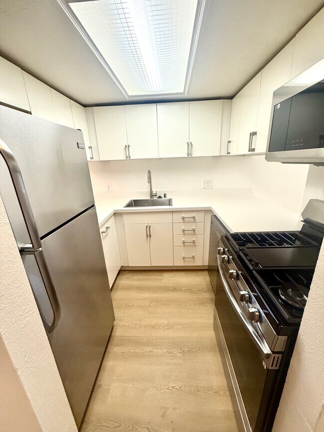 Foto del edificio - 12121 Moorpark St