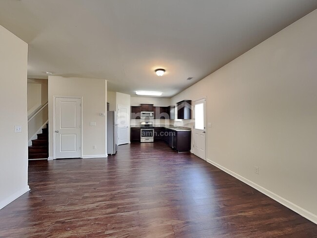 Foto del edificio - 4104 Dale Dr SE