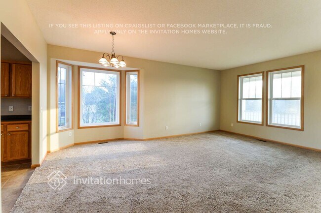 Foto del edificio - 13312 Tulip St NW