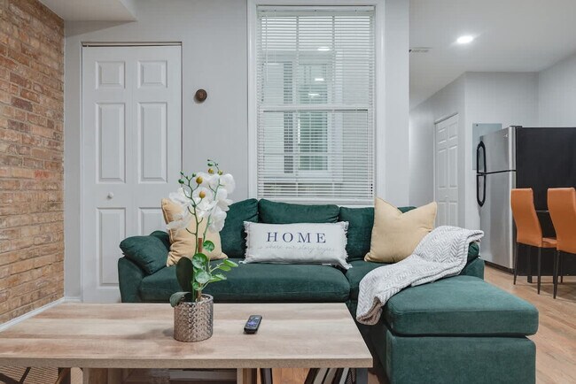 Foto del edificio - 1255 Raum St NE