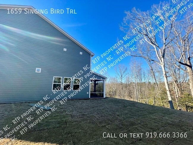 Building Photo - 1659 Singing Bird Trl