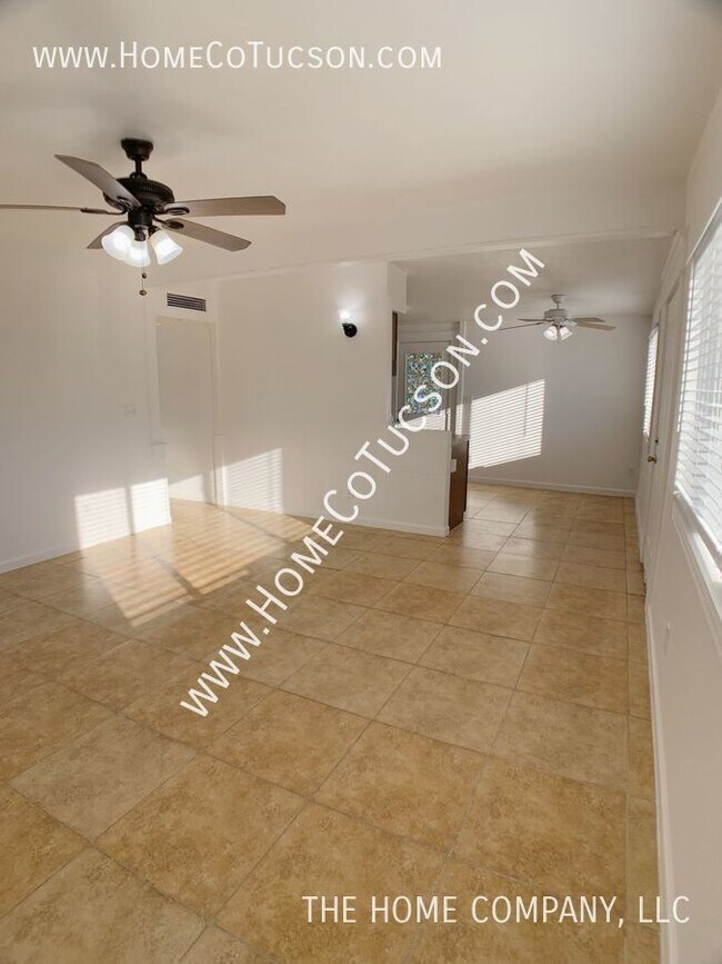 Building Photo - AVAILABLE NOW! Section 8 Accepted! 716 W C...