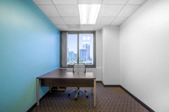 Foto del edificio - 111 W Ocean Blvd