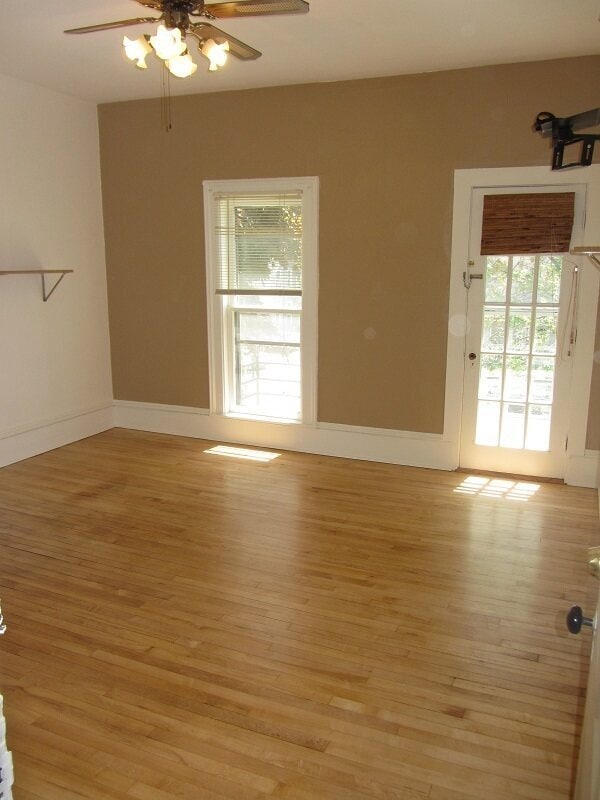 Building Photo - Efficienty/Studio Apartment  - Downtown Ea...