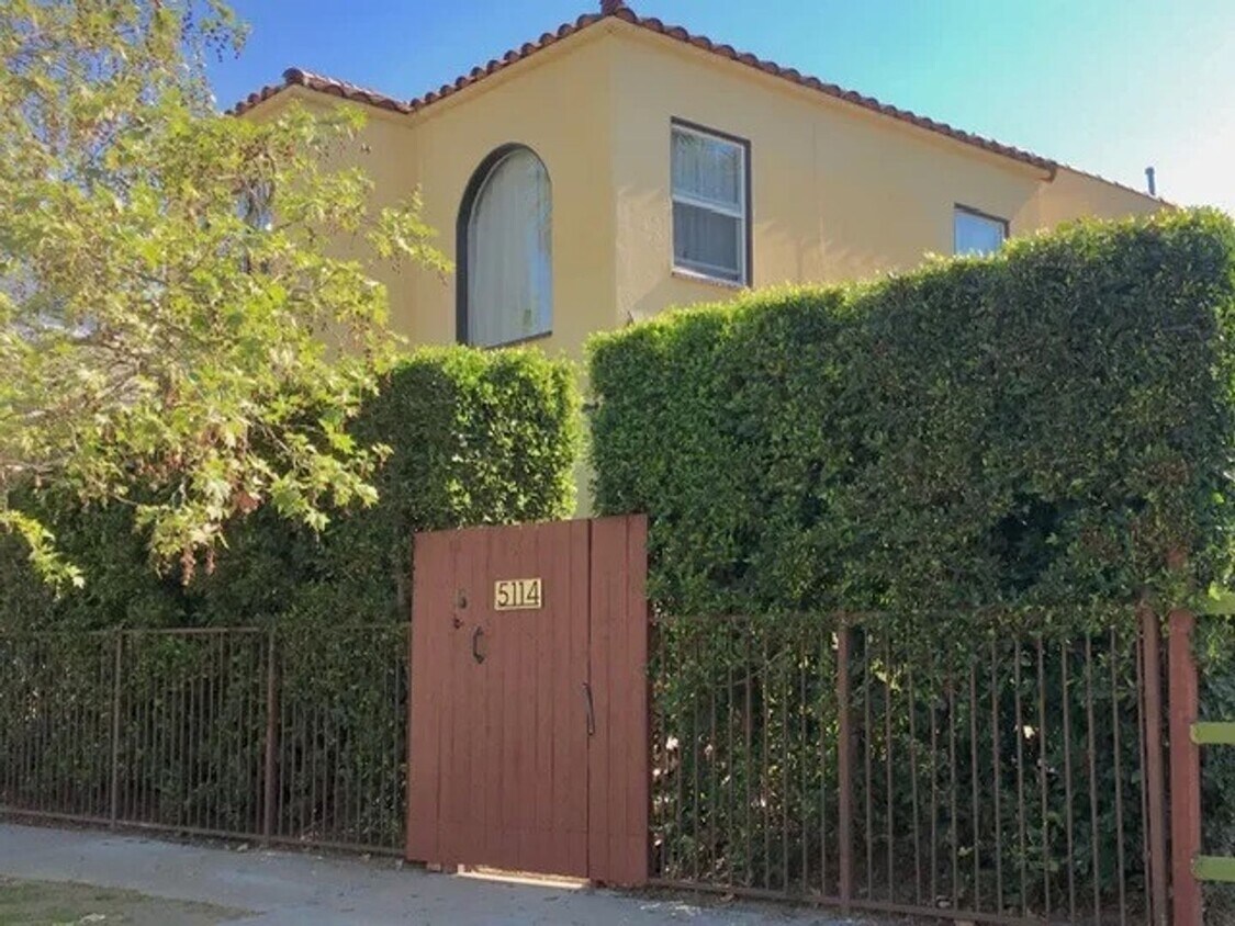 Primary Photo - 5112-5116 W. 21st Street