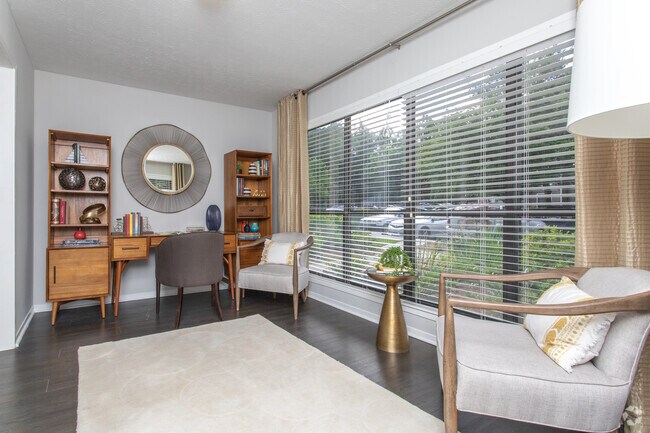 2BR, 2BA - 1210SF - Arden Vue