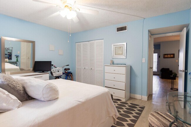 Foto del edificio - 804 SE 7th St