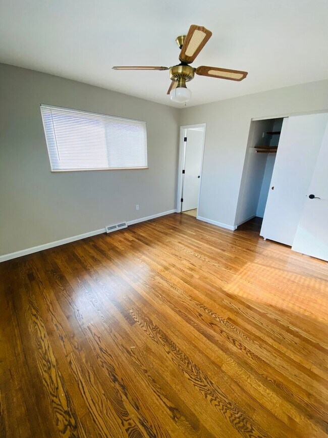 Foto del edificio - Must See - 3bd/1.5ba Florissant House