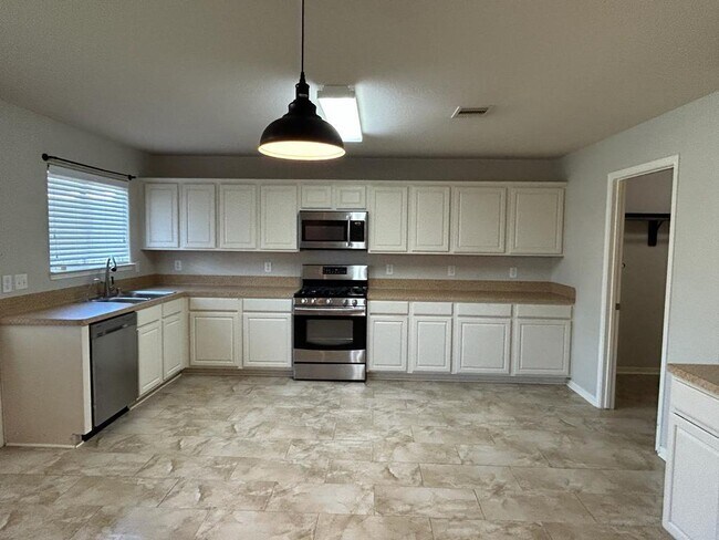 Foto del edificio - 907 Wild Cotton Rd