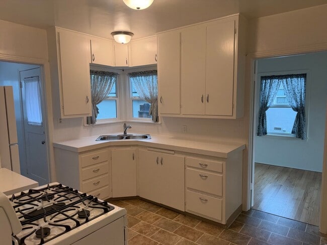 Foto del edificio - Great 2 bedroom 1 bath ready to move in