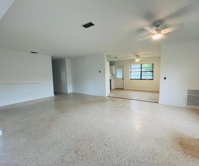 Foto del edificio - 21220 NE 26th Ave