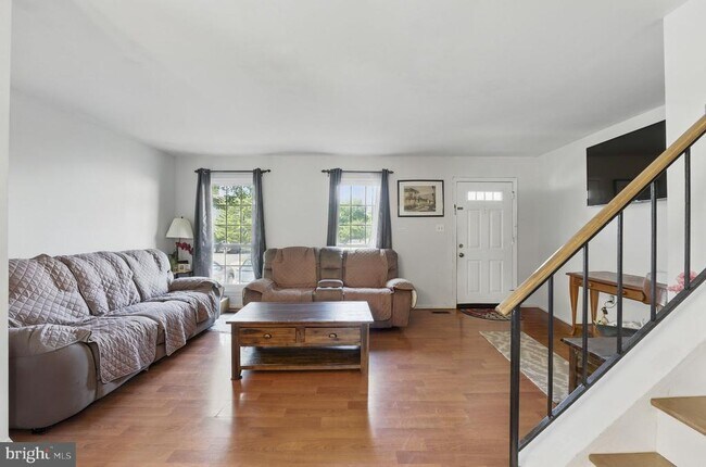 Foto del edificio - 6837 Cottingham Ln