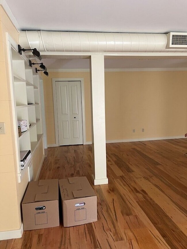 Building Photo - Charming 2BR House in Pine Plains