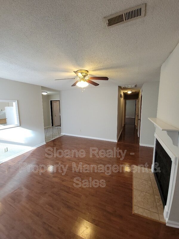 Foto del edificio - 212 Miami St