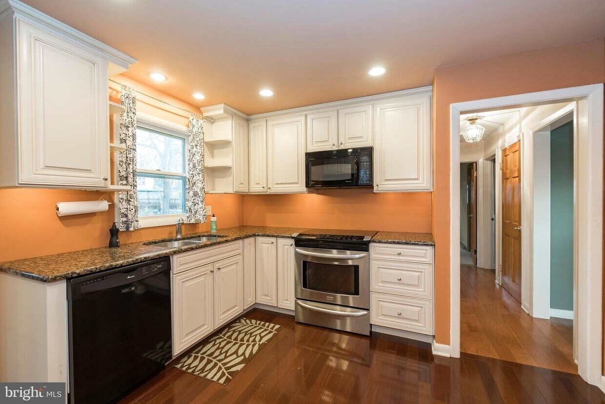 Foto principal - 423 S 4th St