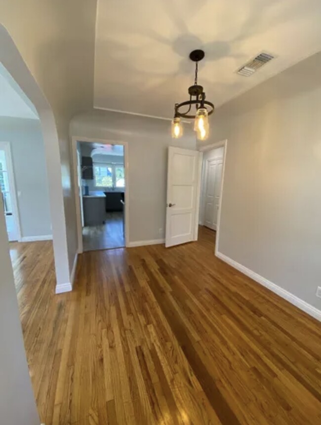 Building Photo - 147 El Nido Ave