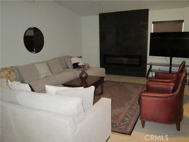 Foto del edificio - 43442 San Pascual Ave