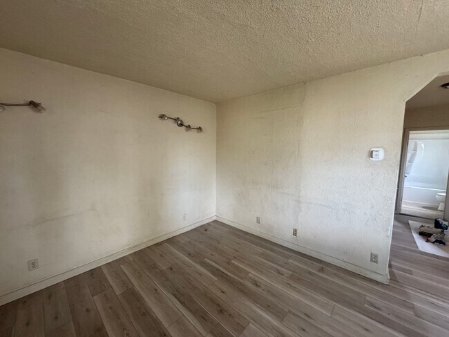 Foto del edificio - 2 Bedroom Unit in The Dalles For Rent