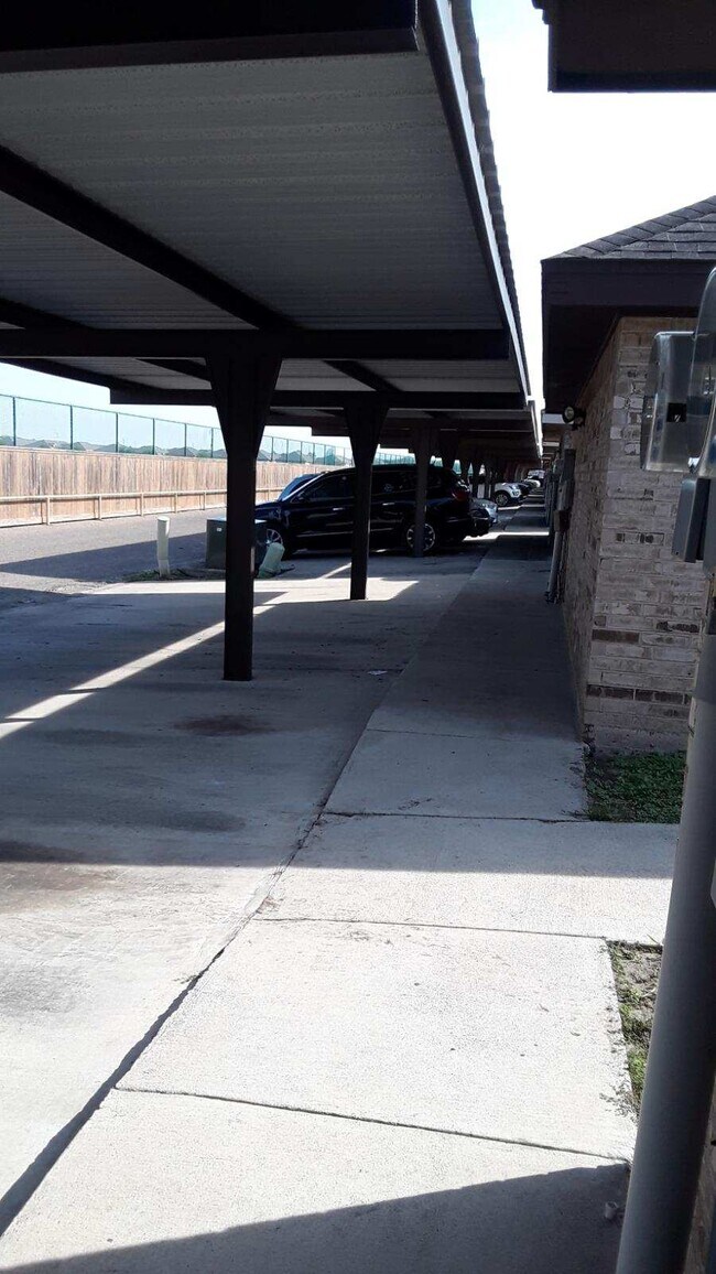 4221 W La Guardia Ln Unit 4, Edinburg, TX 78539 4221 W La Guardia Ln Edinburg, TX