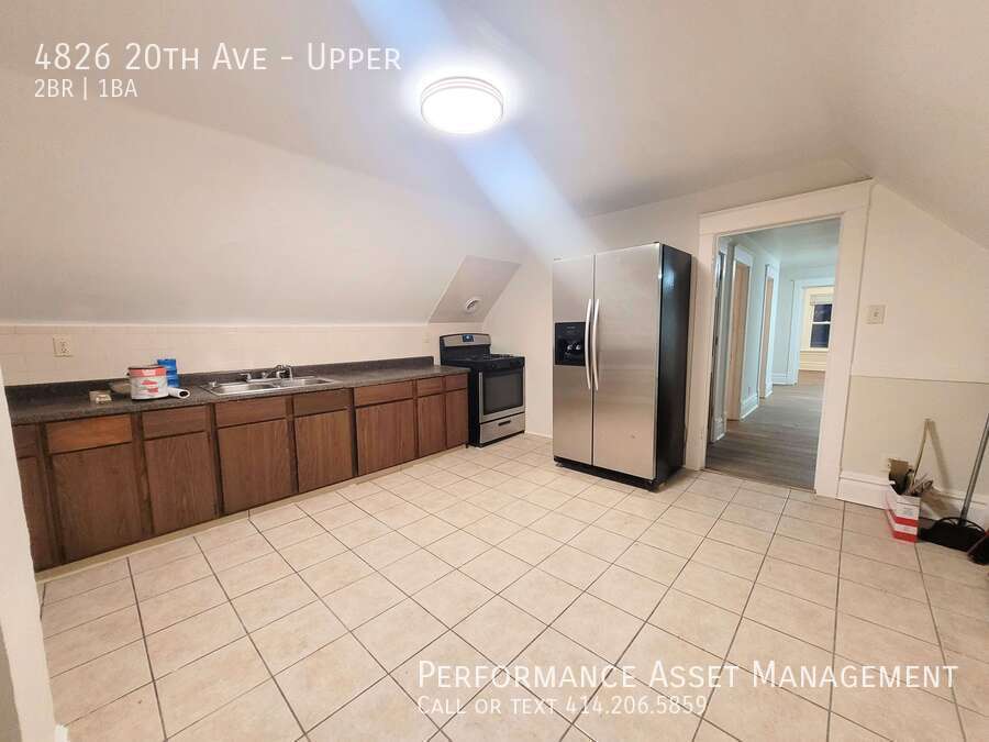 Primary Photo - Comfortable 2-Bedroom Unit in a Desirable ...