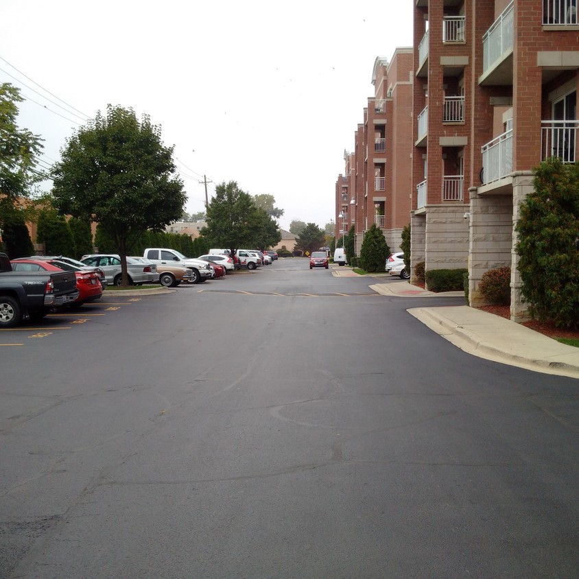 Front Parking - 6560 W Diversey Ave