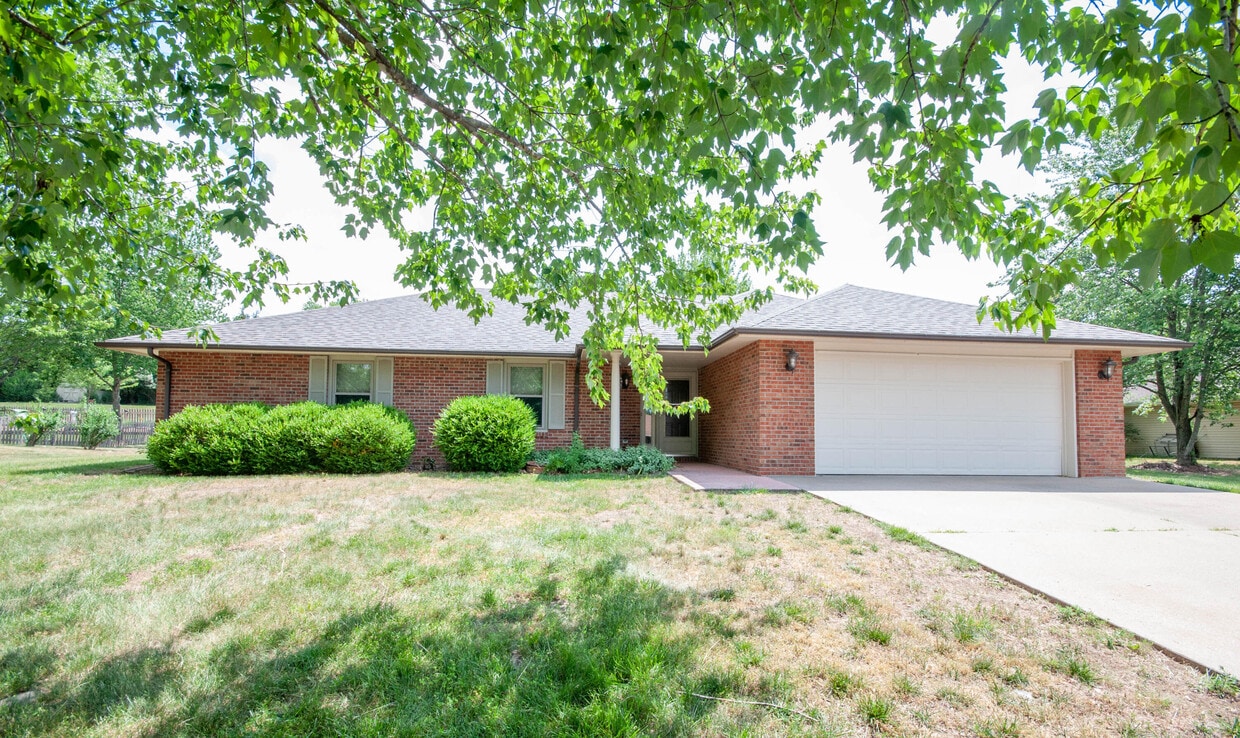 5561 Waterfront Dr N, Columbia, MO 65202 House Rental in Columbia, MO