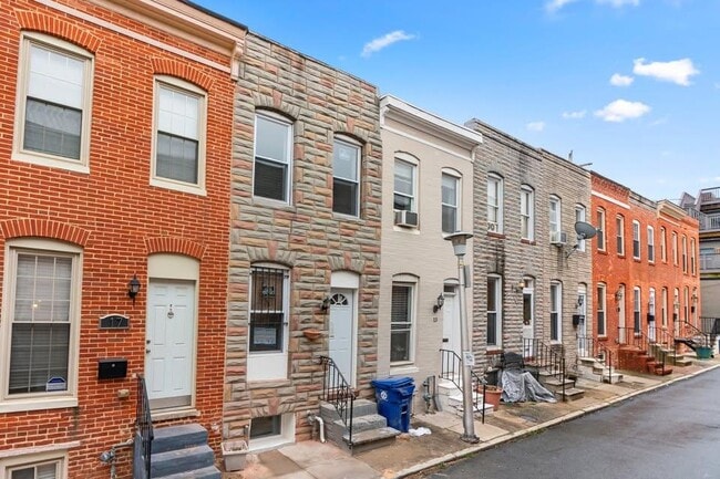 Foto del edificio - 15 N Bradford St