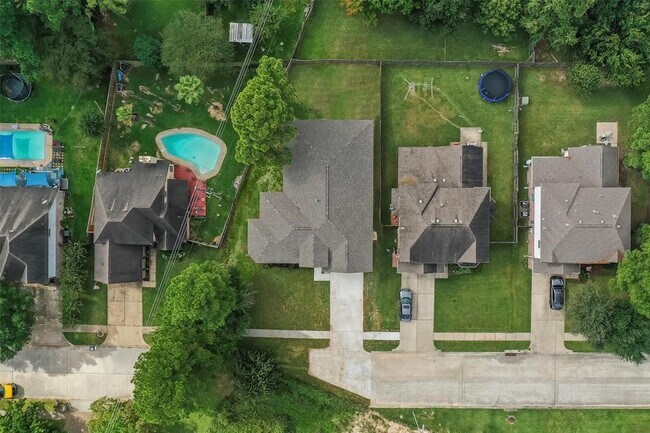 Foto del edificio - 17403 Harmony Hill Dr