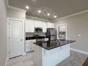Building Photo - 3011 N Conway Dr