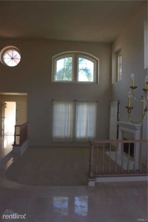 Building Photo - 4 br, 5 bath House - 9341 Darrow Dr