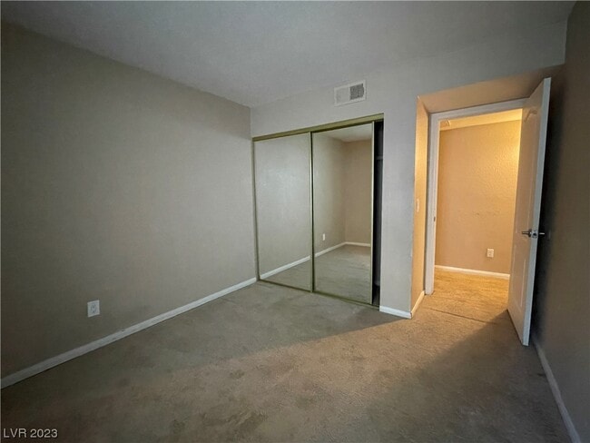 Building Photo - 9325 W Desert Inn Rd