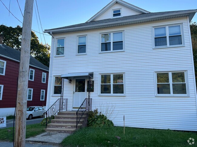 Building Photo - 13 Leamy St